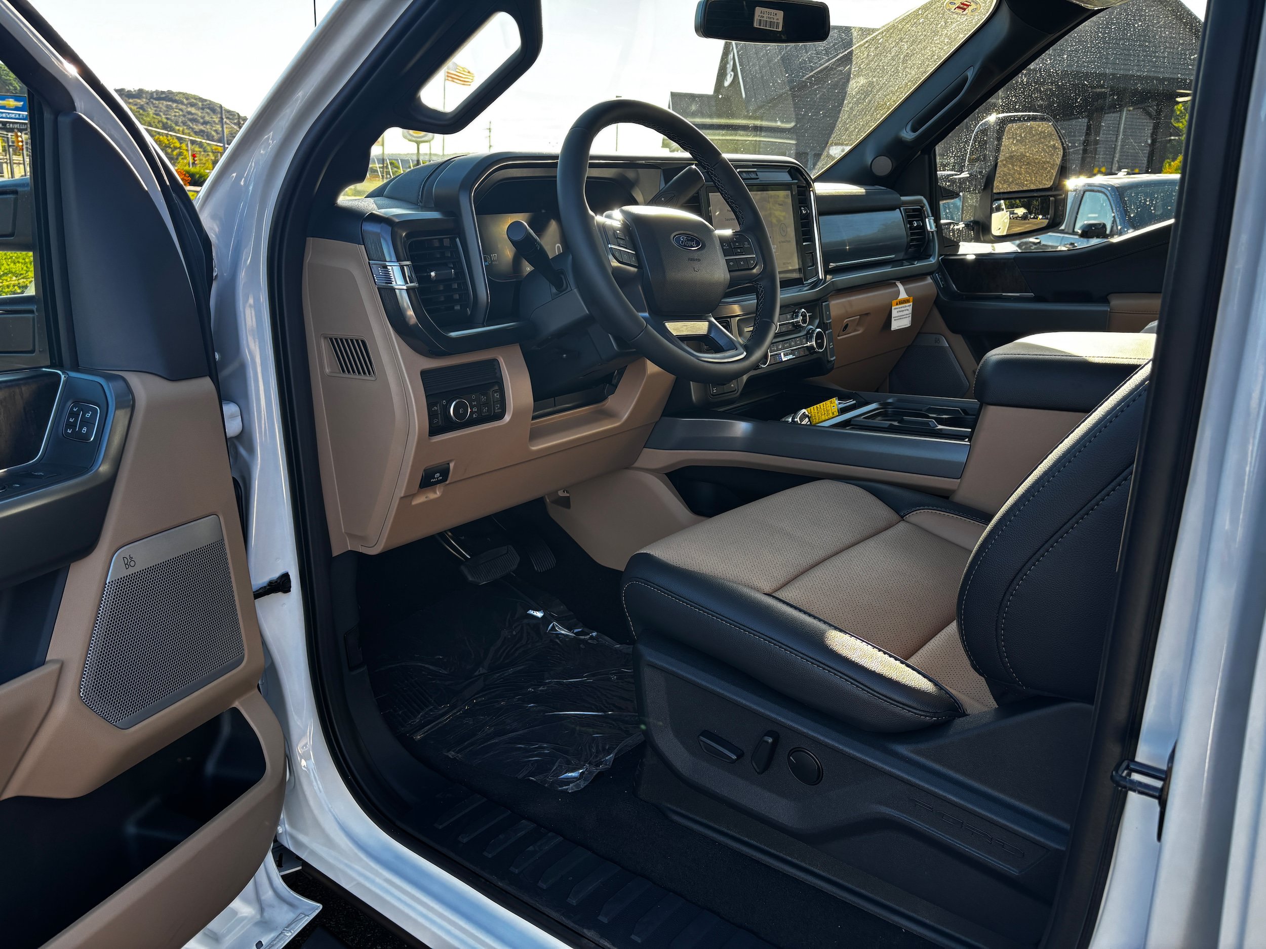 New 2027 Ford F350 Lariat w/ Black Appearance Package AWD/4WD image 11