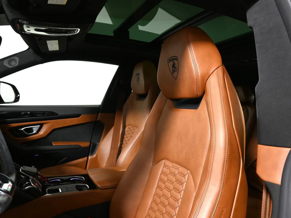 Used 2021 Lamborghini Urus AWD/4WD image 14