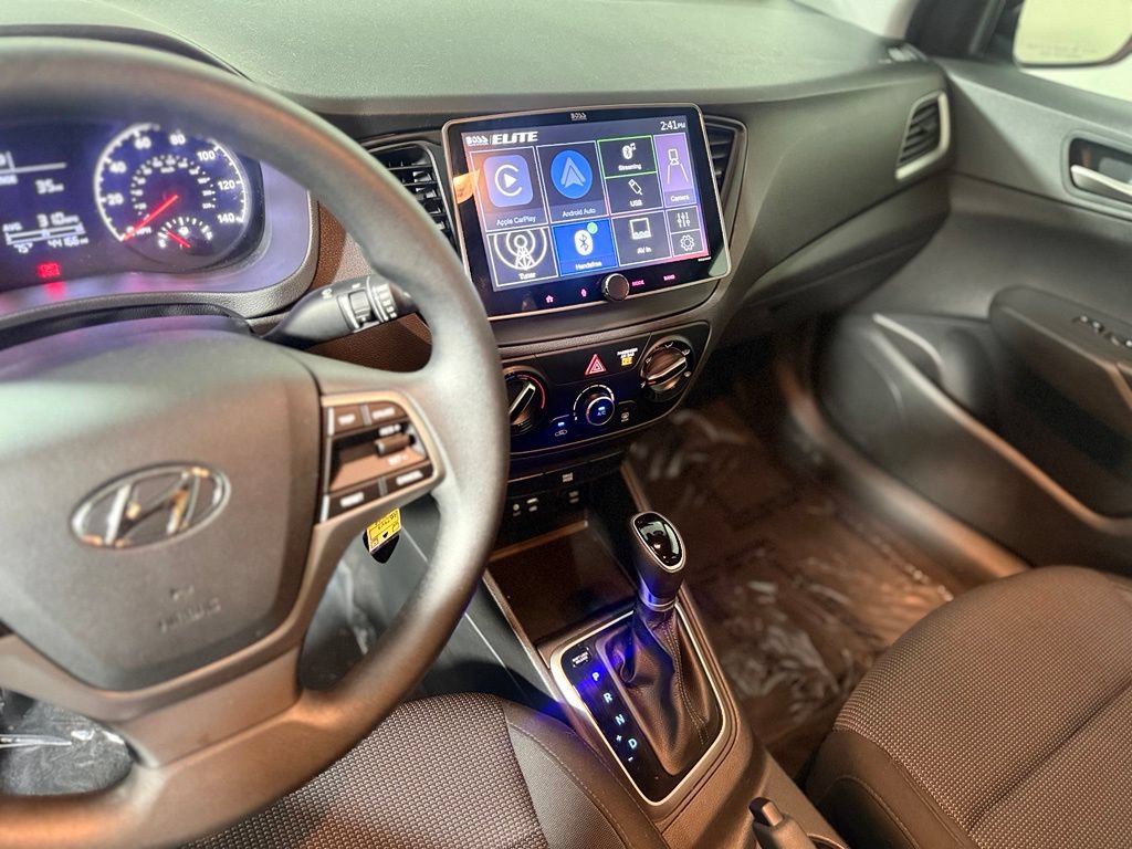 Used 2022 Hyundai Accent SE FWD image 17