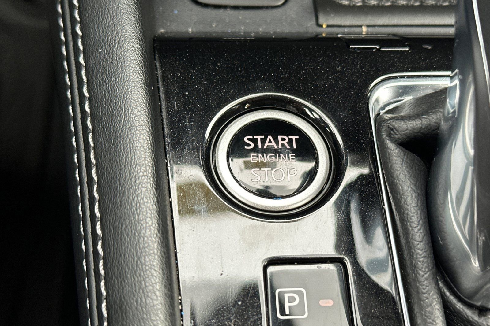 Used 2024 Nissan Kicks SV image 24