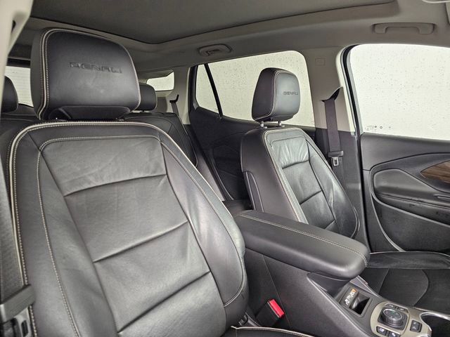 Used 2020 GMC Terrain Denali w/ Denali Premium Package image 11