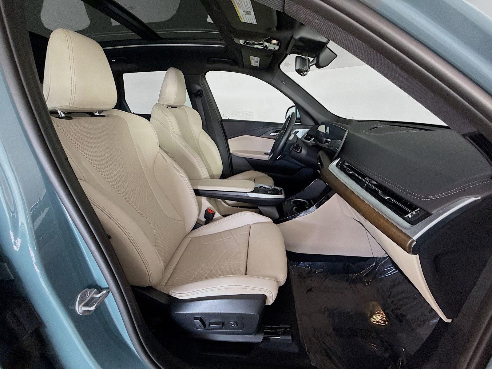 Certified 2023 BMW X1 xDrive28i w/ Premium Package image 30