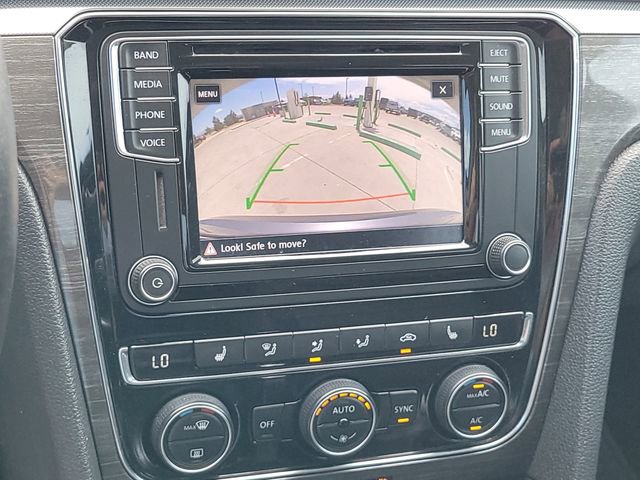 Used 2017 Volkswagen Passat 1.8T SE w/ SE Lighting Package FWD image 17