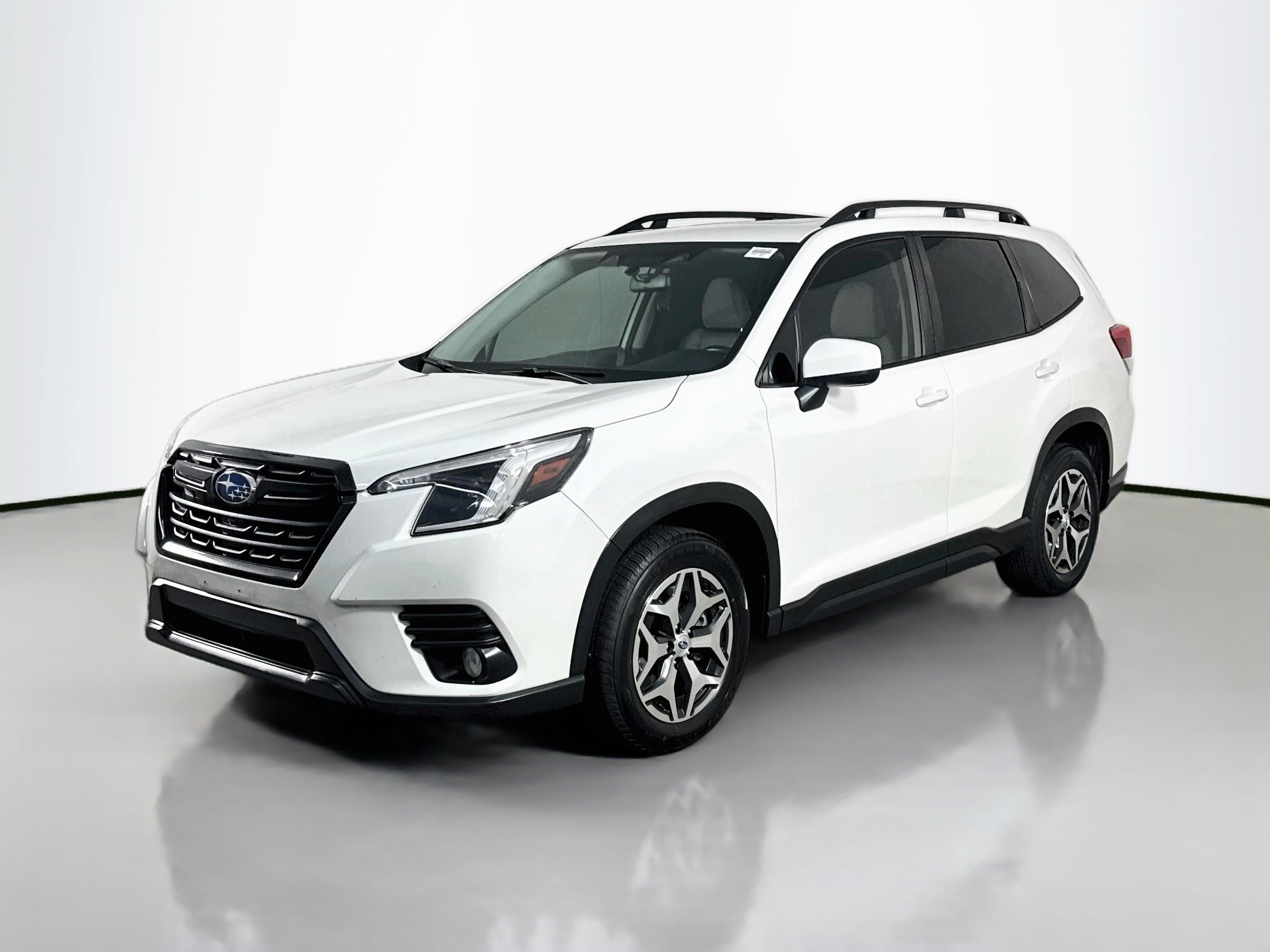 Used 2023 Subaru Forester Premium AWD/4WD image 4