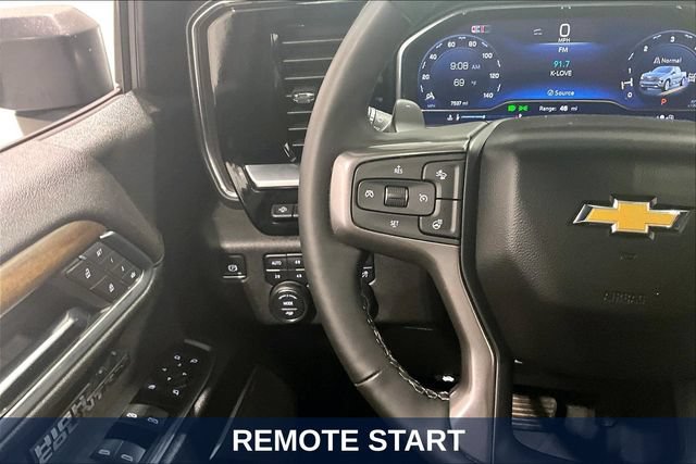 Used 2024 Chevrolet Silverado 1500 High Country w/ High Country Premium Package AWD/4WD image 16