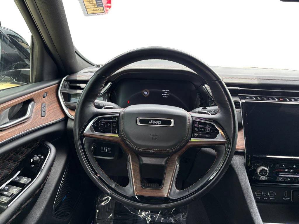 Used 2022 Jeep Grand Cherokee L Summit w/ Advanced Protech Group IV AWD/4WD image 13