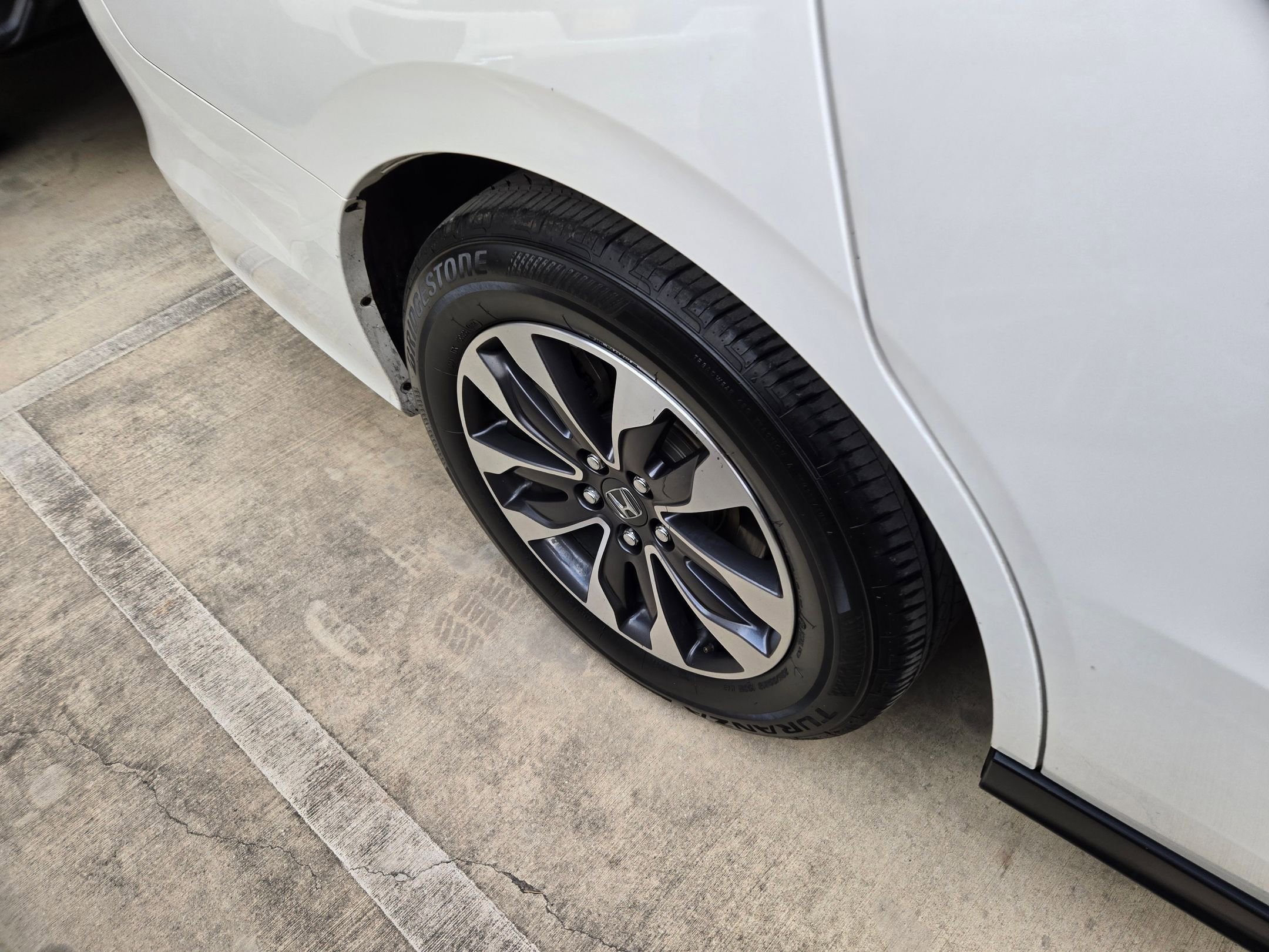 Used 2021 Honda Odyssey EX-L image 6