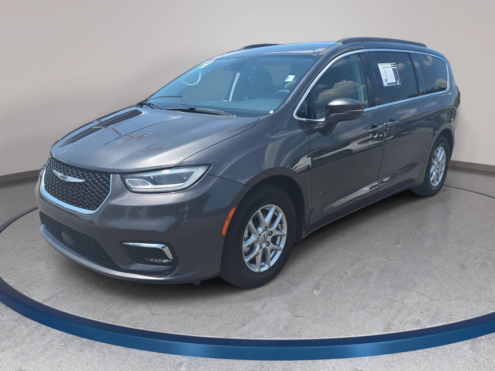 Used 2022 Chrysler Pacifica Touring-L FWD video 1