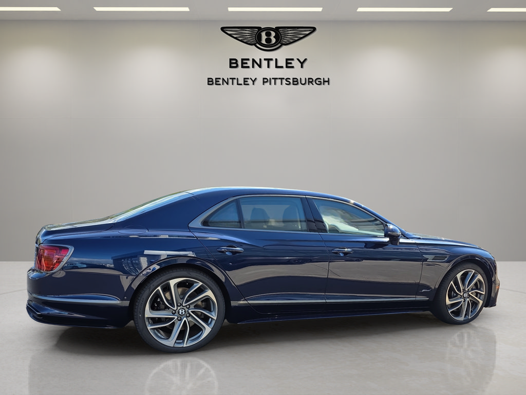 New 2025 Bentley Flying Spur Plug-In Hybrid AWD/4WD image 6