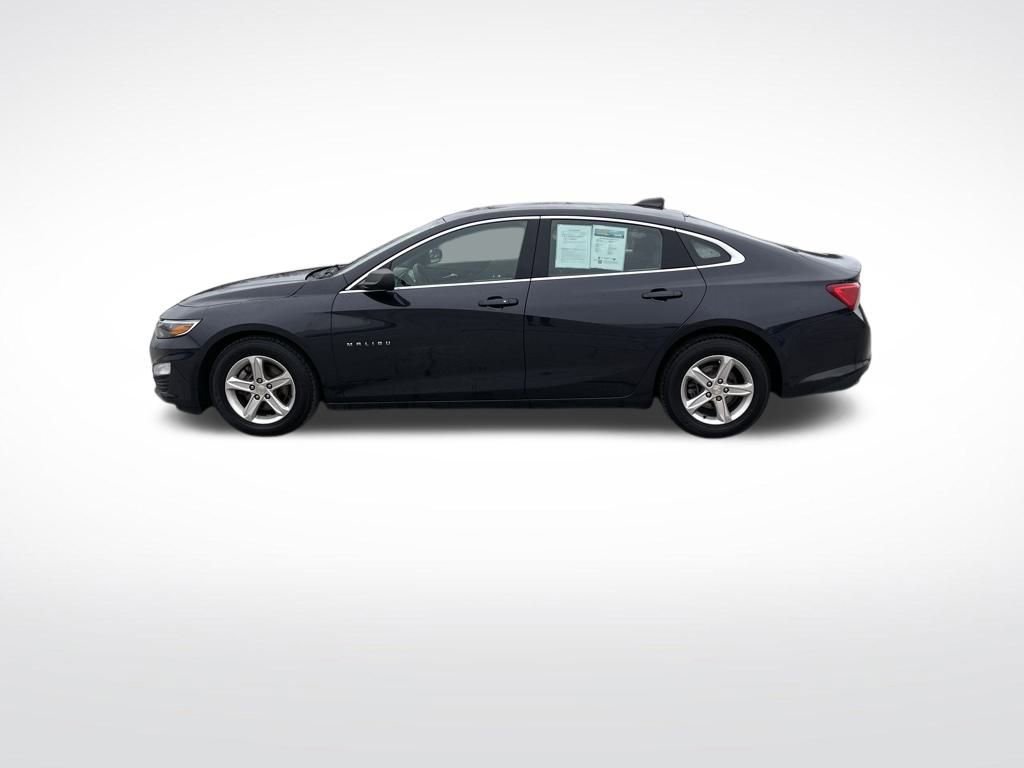 Used 2022 Chevrolet Malibu LS image 2