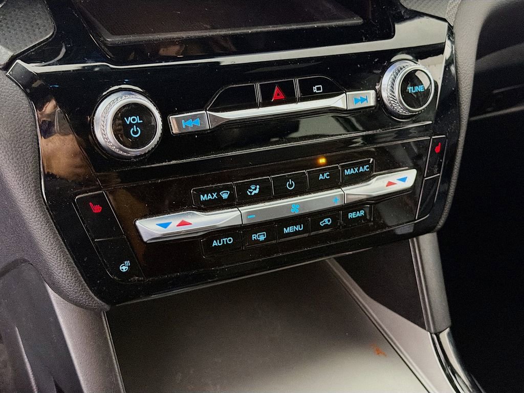 Used 2022 Ford Explorer ST-Line image 19