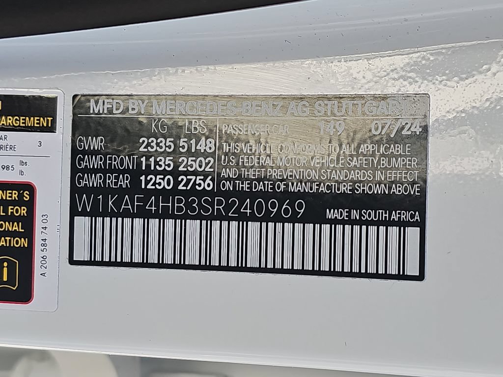 Used 2025 Mercedes-Benz C 300 4MATIC Sedan image 38