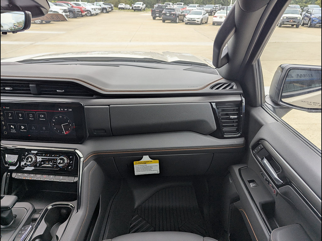 New 2026 GMC Sierra 1500 AT4 w/ AT4 Premium Package AWD/4WD image 4
