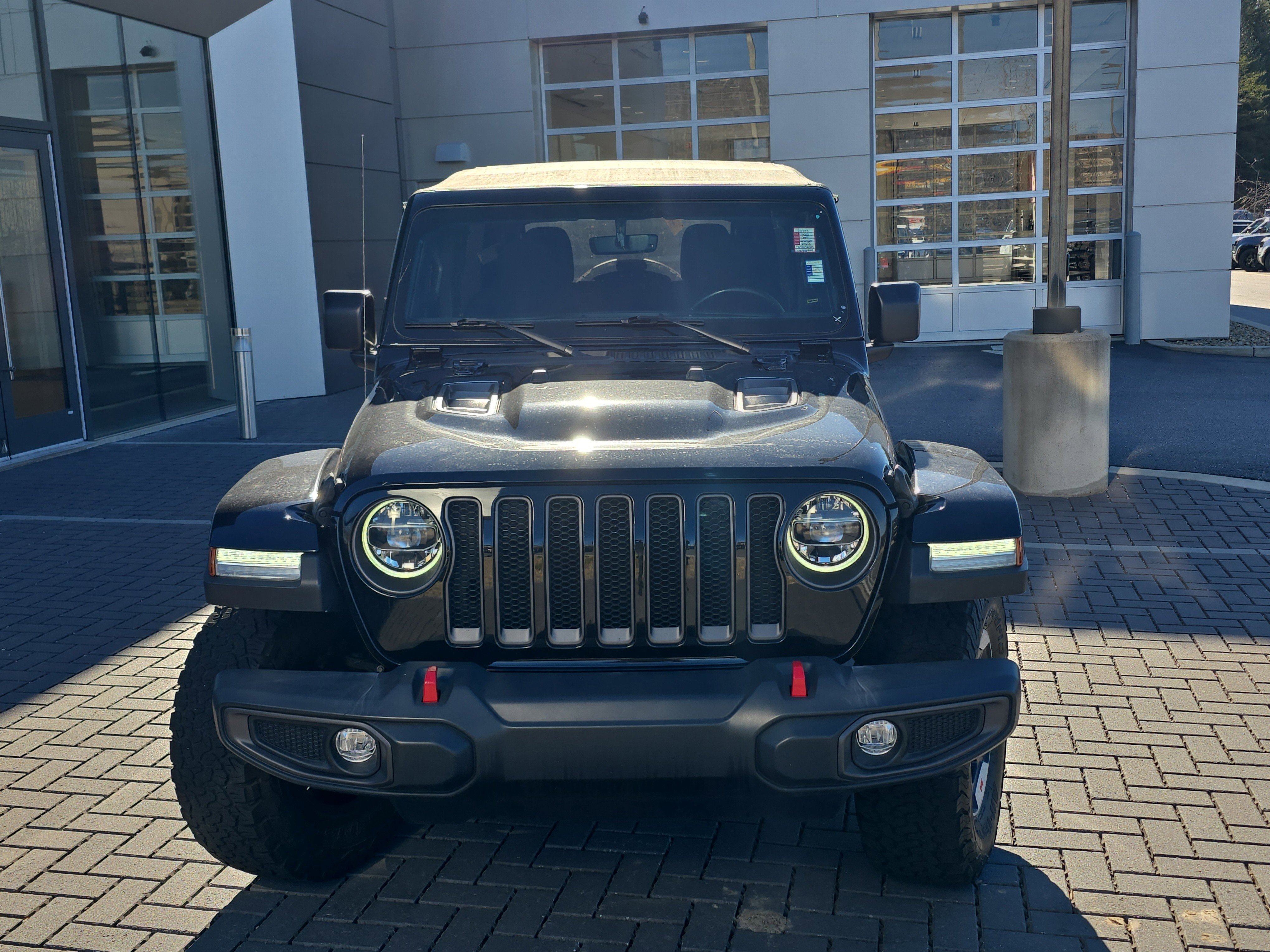 Used 2022 Jeep Wrangler Unlimited Rubicon w/ LED Lighting Group image 2