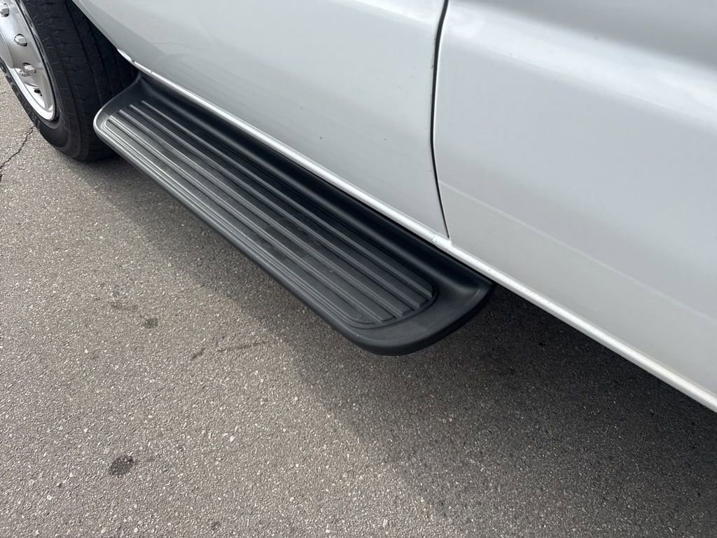 Used 2012 Ford E-150 and Econoline 150 XLT image 8