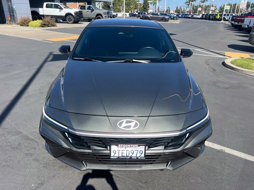 Used 2025 Hyundai Elantra Sport w/ Cargo Package FWD image 17