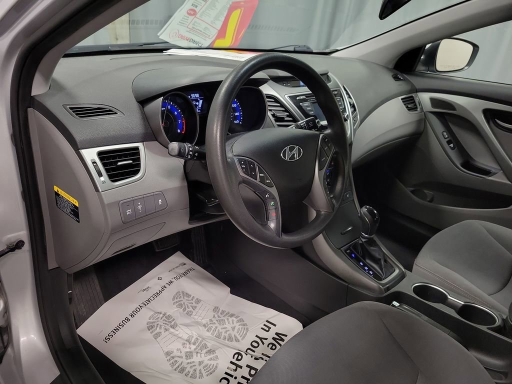 Used 2014 Hyundai Elantra SE w/ Option Group 02 FWD image 14