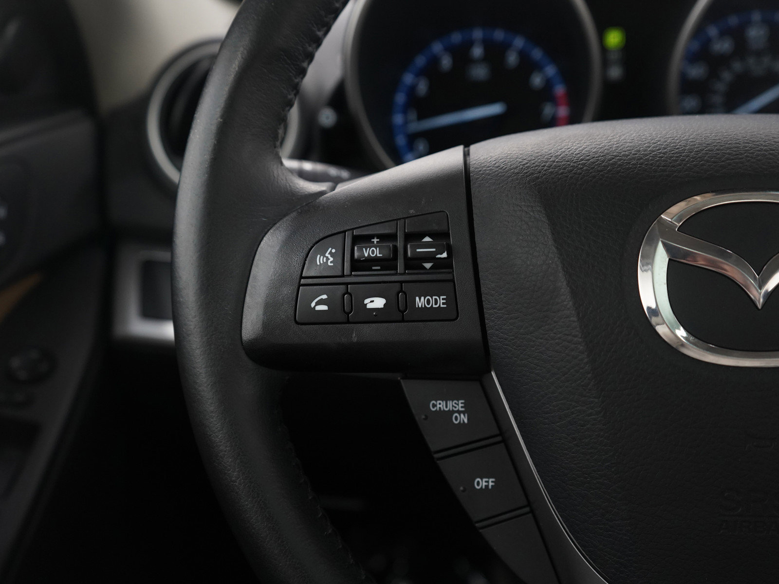 Used 2012 MAZDA MAZDA3 i Touring image 23