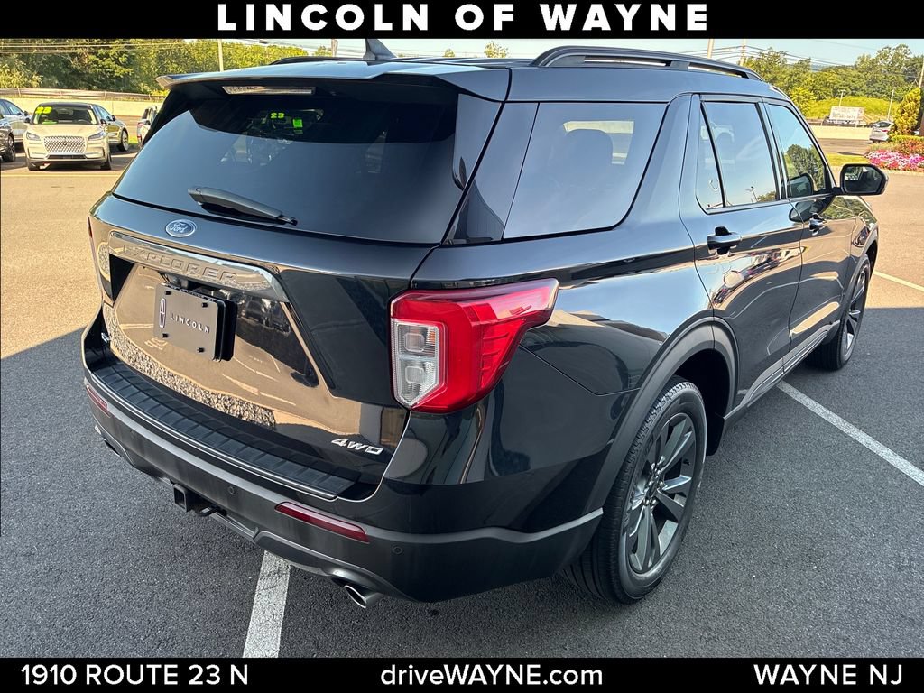 Used 2022 Ford Explorer XLT w/ Equipment Group 202A AWD/4WD image 7