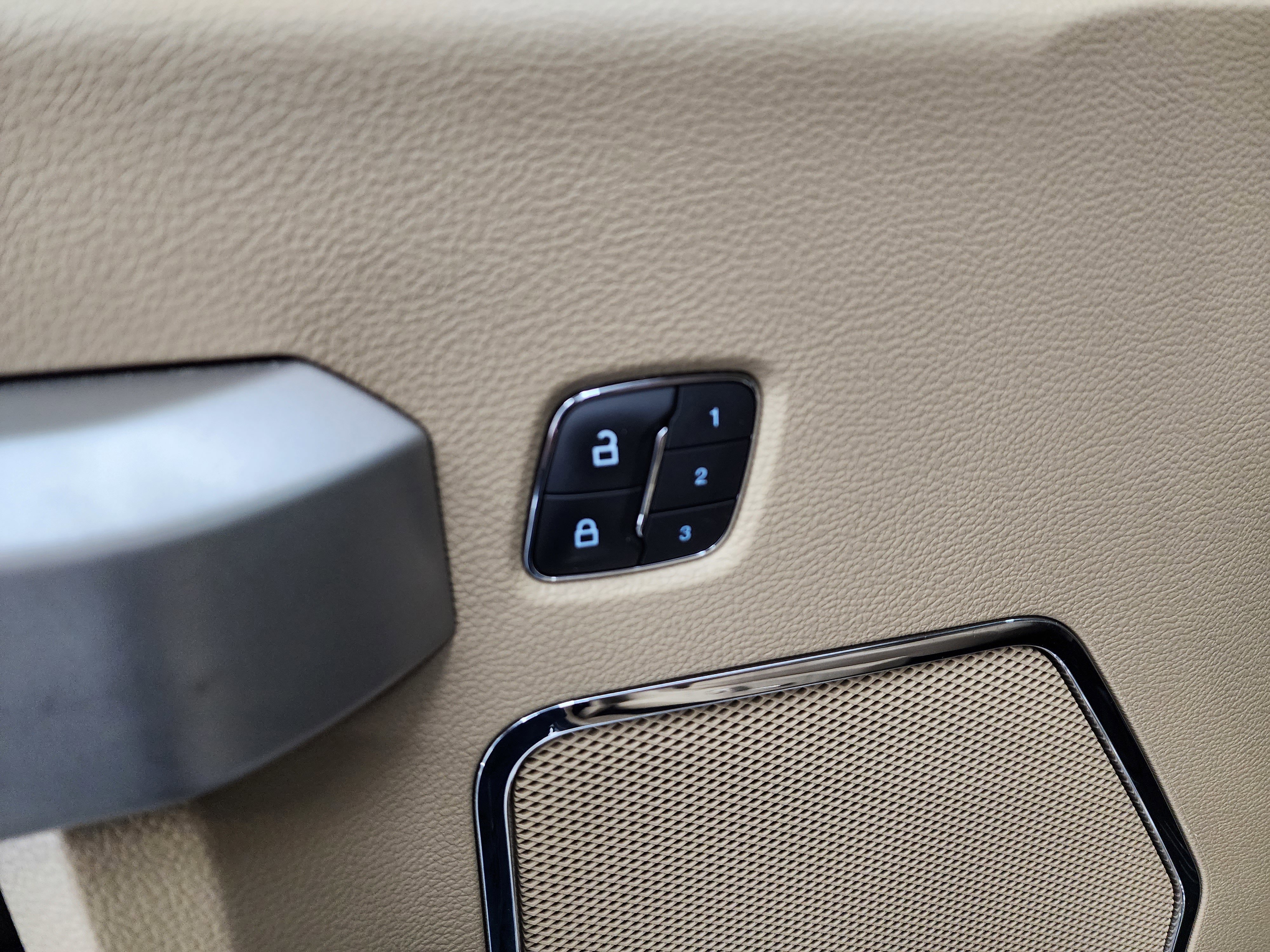 Used 2019 Ford F350 Lariat w/ Lariat Ultimate Package image 49