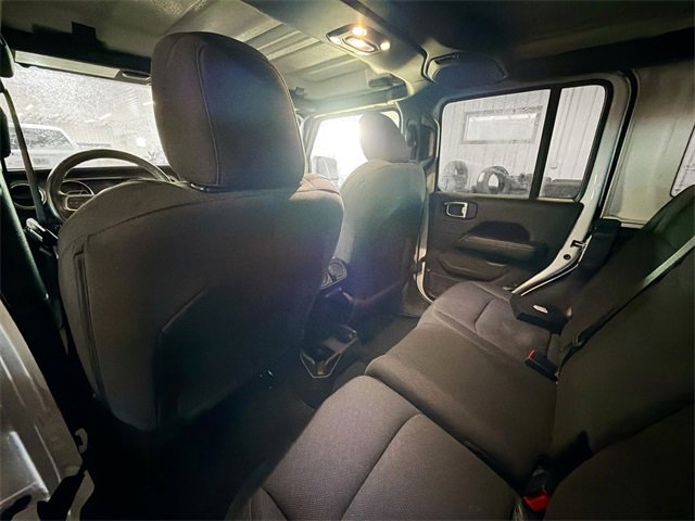 Used 2023 Jeep Wrangler Sahara w/ Cold Weather Group image 9