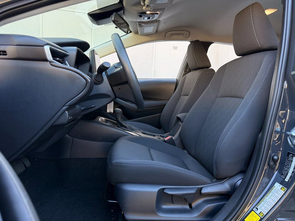 Used 2025 Toyota Corolla LE image 17