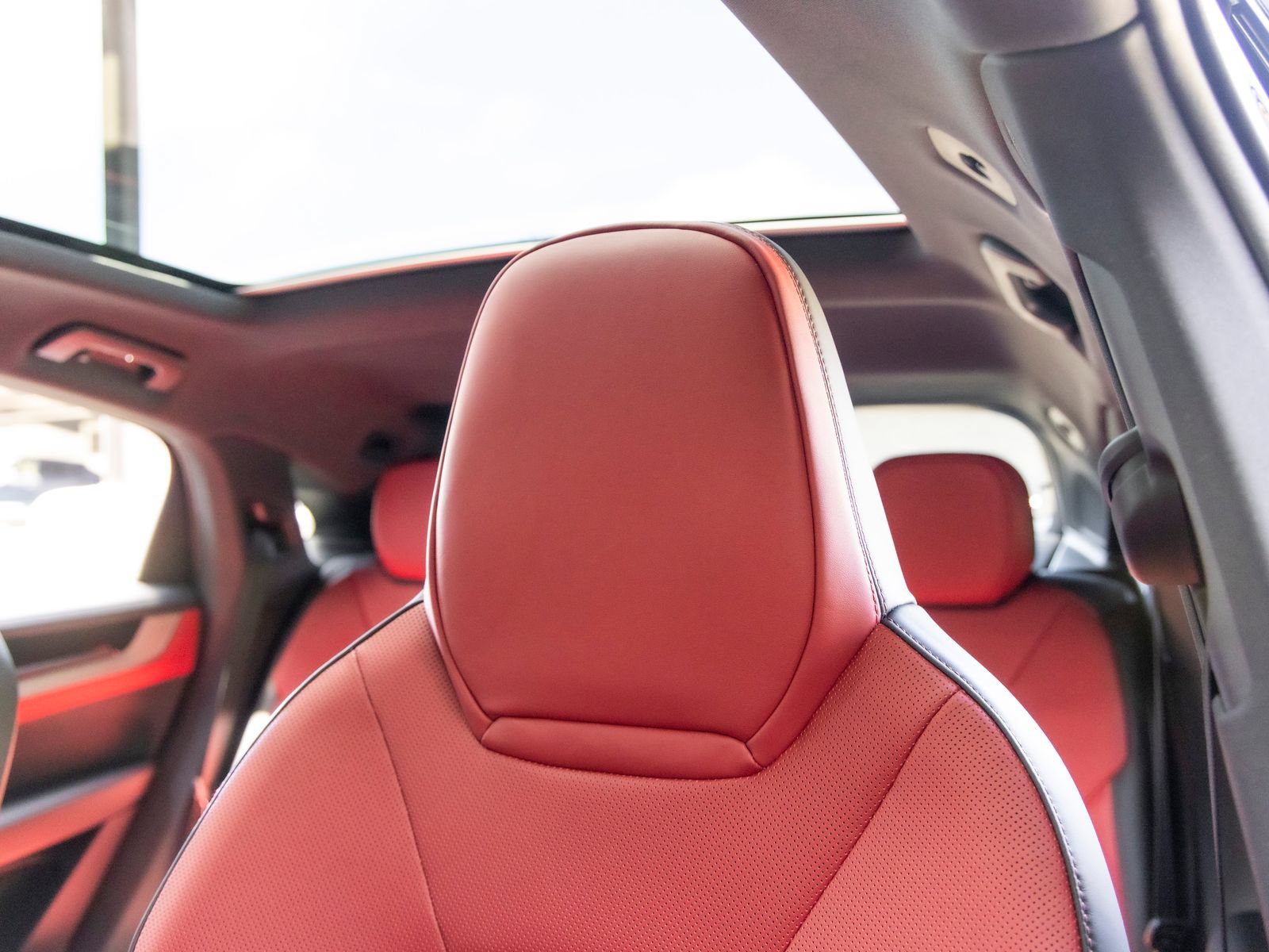 New 2026 Porsche Cayenne Coupe AWD/4WD image 35