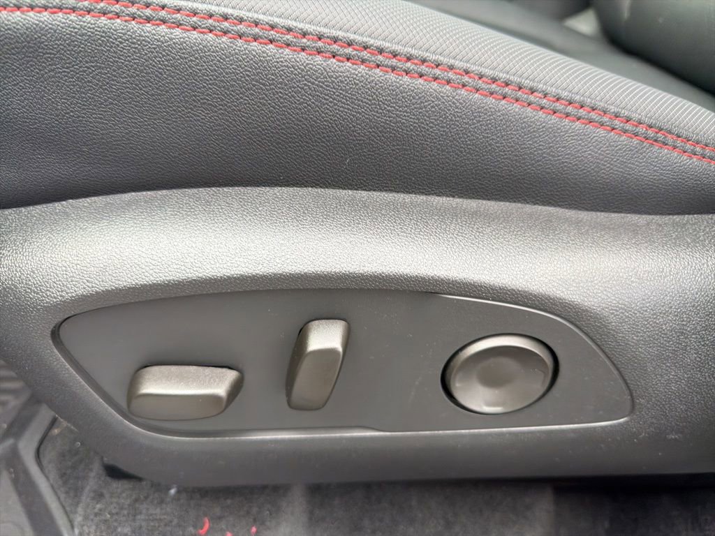 New 2026 Chevrolet Traverse RS w/ LPO, Floor Liner Package image 22