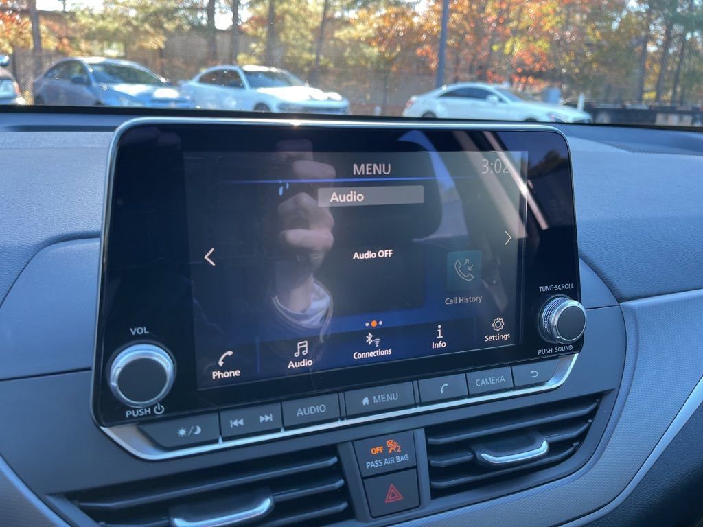 New 2025 Nissan Altima 2.5 SR image 8