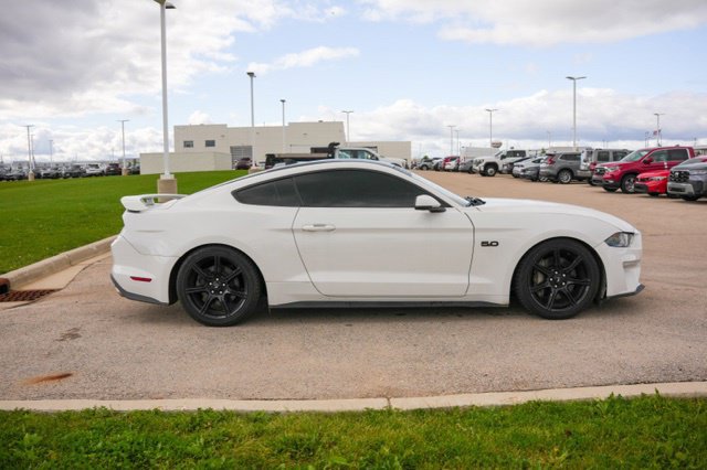 Used 2020 Ford Mustang GT Premium w/ Black Accent Package RWD image 8