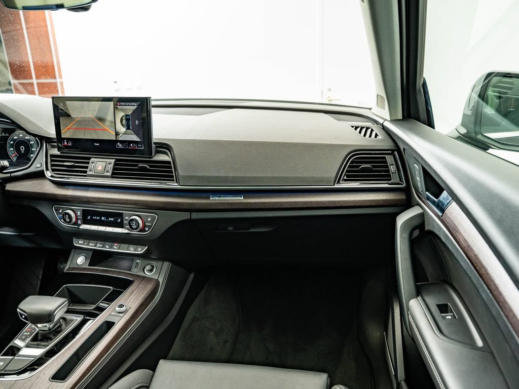 Used 2021 Audi Q5 Prestige w/ Prestige Package AWD/4WD image 48