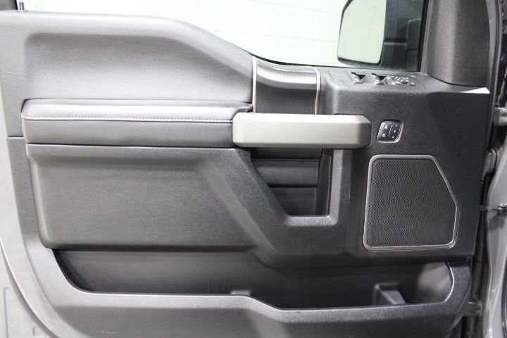 Used 2018 Ford F150 Raptor w/ Equipment Group 802A Luxury image 18