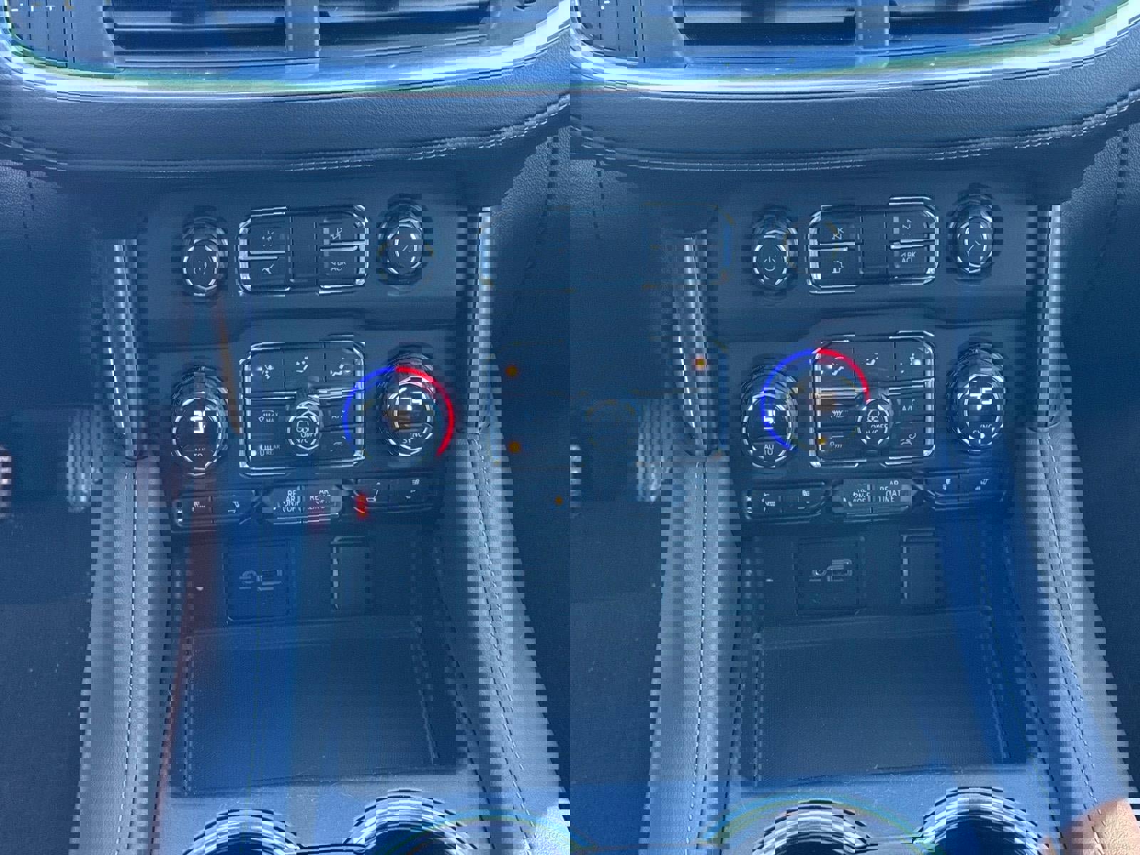 Used 2021 Chevrolet Tahoe LT image 12