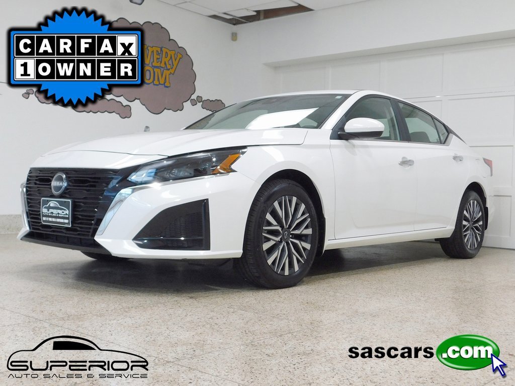Used 2023 Nissan Altima 2.5 SV w/ SV Premium Package