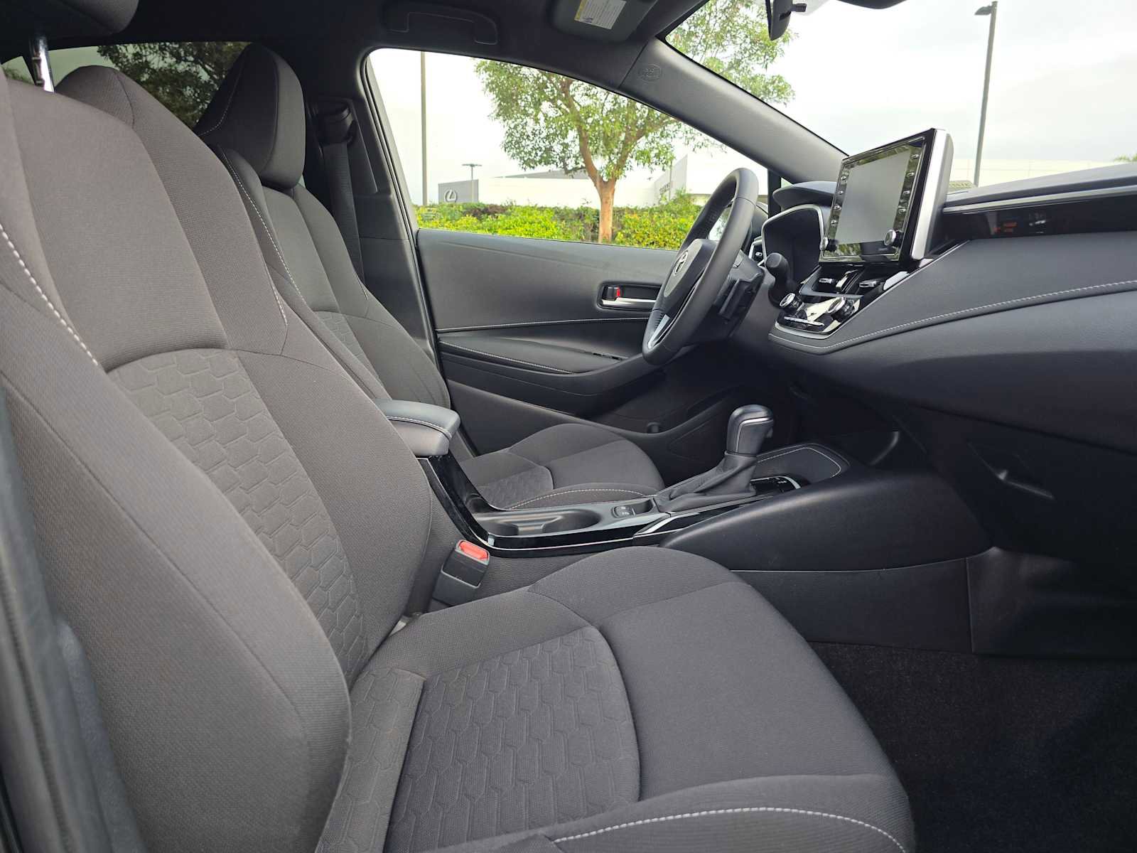 Used 2021 Toyota Corolla SE image 11