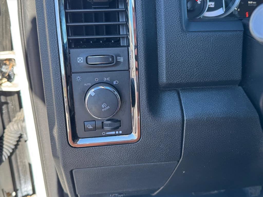 Used 2018 RAM 2500 Big Horn w/ Sport Appearance Group AWD/4WD image 23