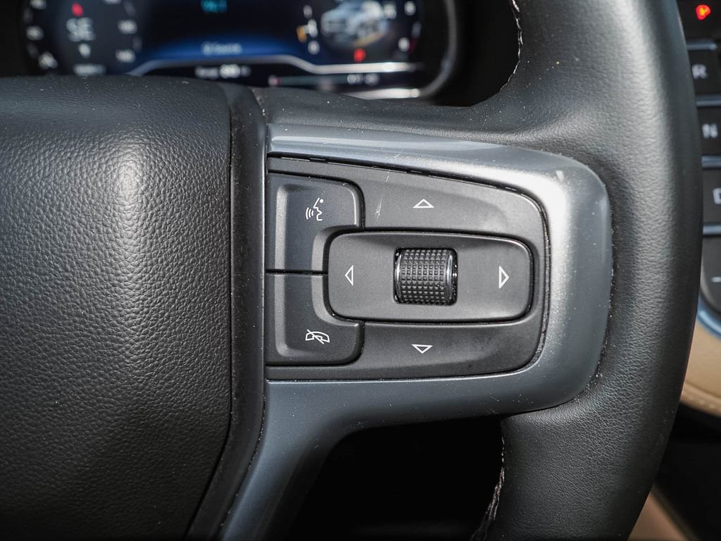 Used 2024 Chevrolet Tahoe Premier w/ Premium Package image 33