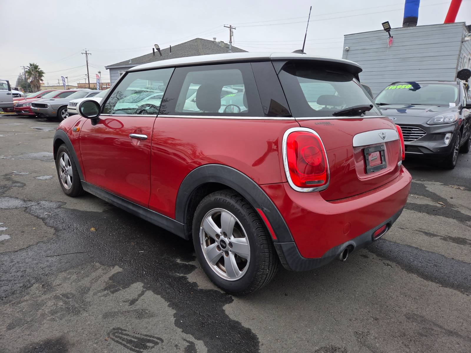 Used 2014 MINI Cooper 2-Door Hardtop FWD image 2