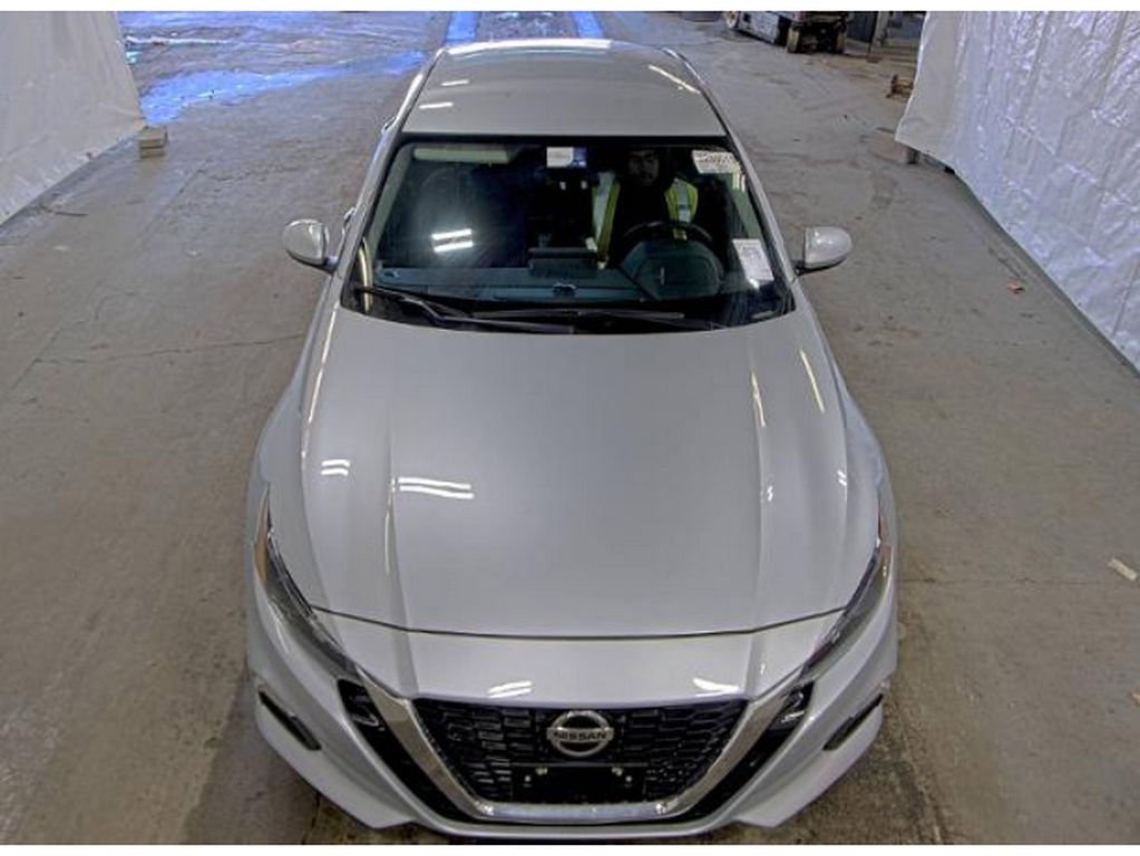 Used 2022 Nissan Altima 2.5 S image 2