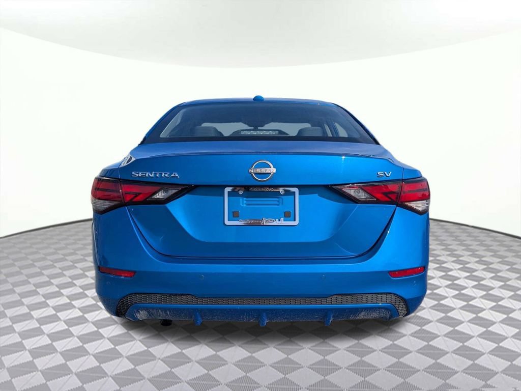Used 2024 Nissan Sentra SV FWD image 4