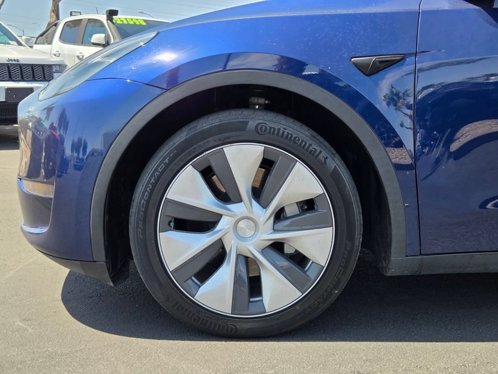 Used 2023 Tesla Model Y Long Range AWD/4WD image 9