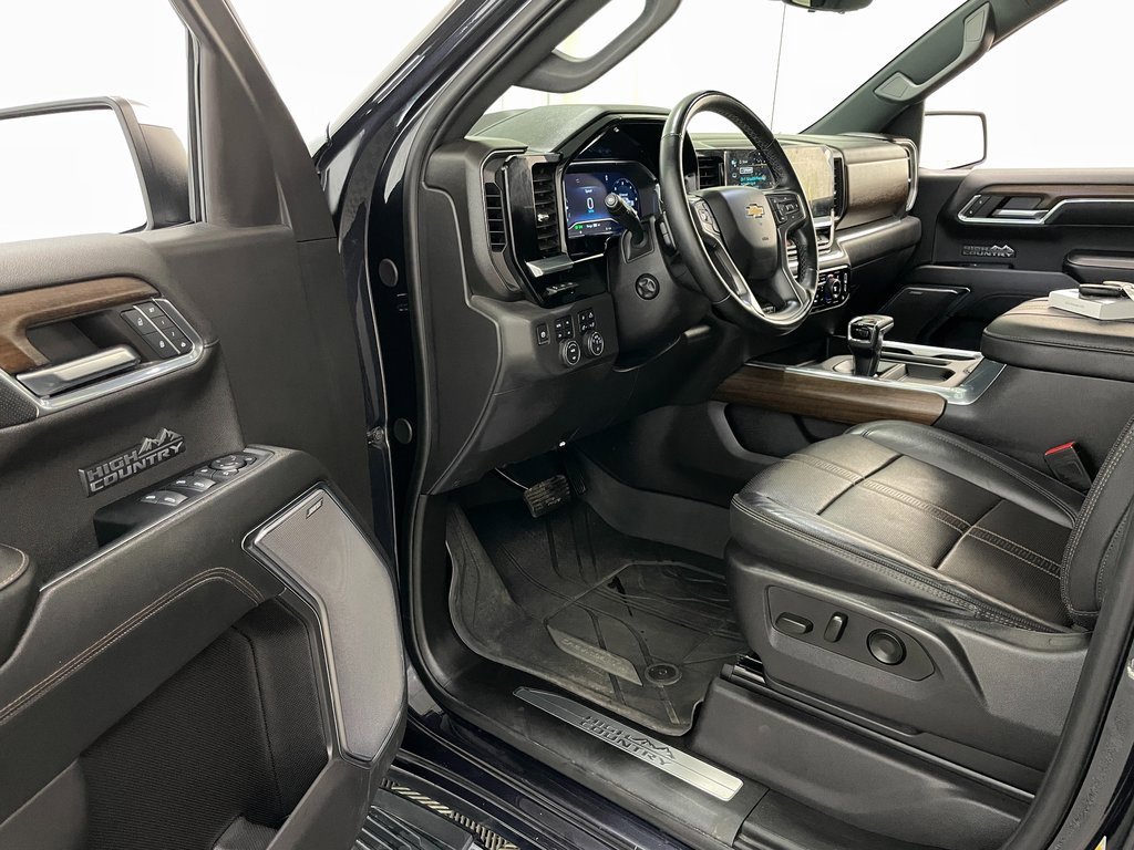 Certified 2024 Chevrolet Silverado 1500 High Country w/ High Country Premium Package image 30