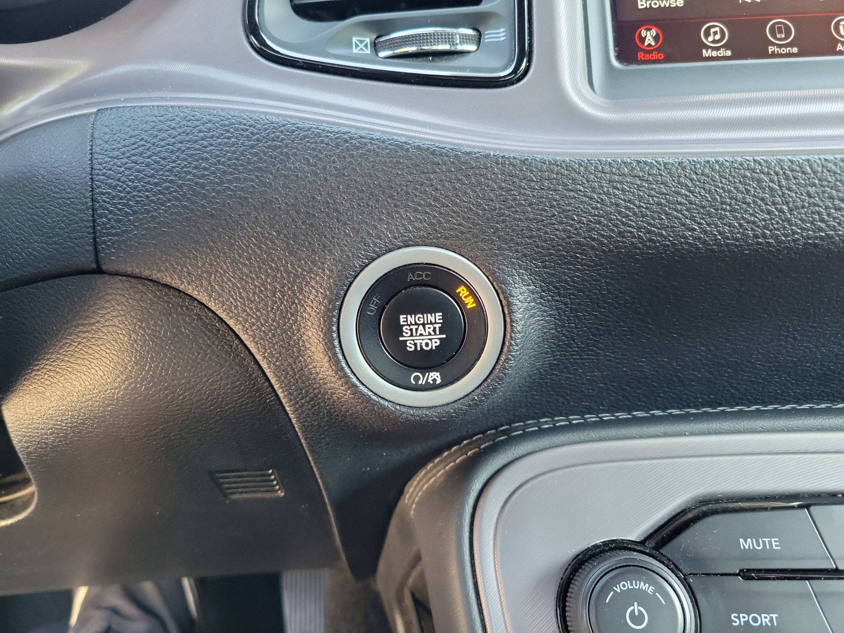 Used 2023 Dodge Challenger SXT RWD image 19
