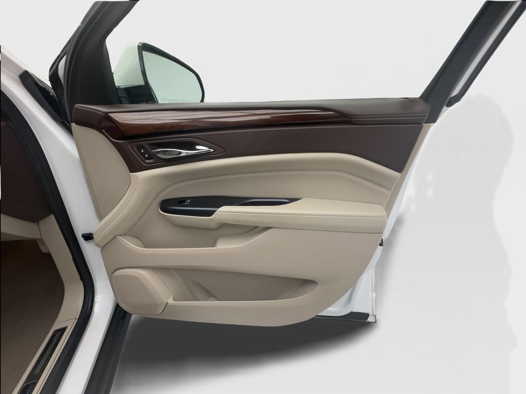 Used 2015 Cadillac SRX Luxury FWD image 28
