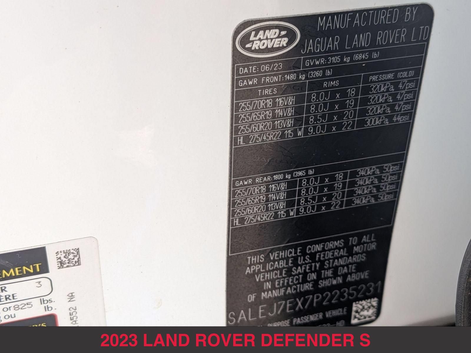 Used 2023 Land Rover Defender 110 S AWD/4WD image 31