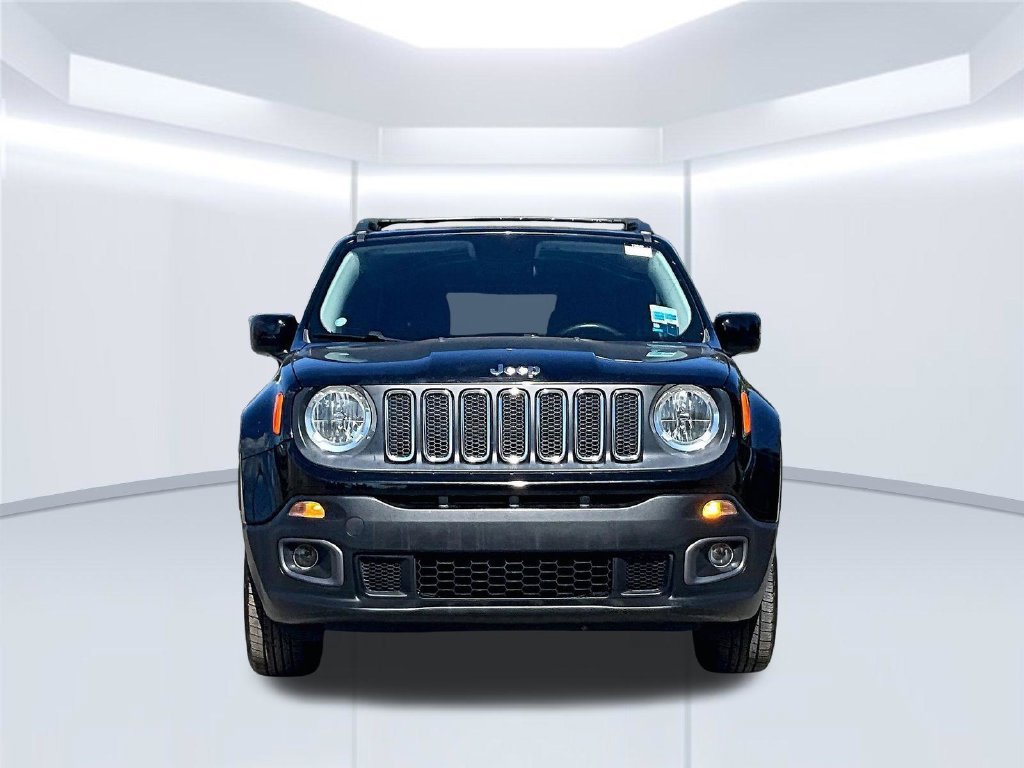 Used 2015 Jeep Renegade Latitude w/ Popular Equipment Group AWD/4WD image 5