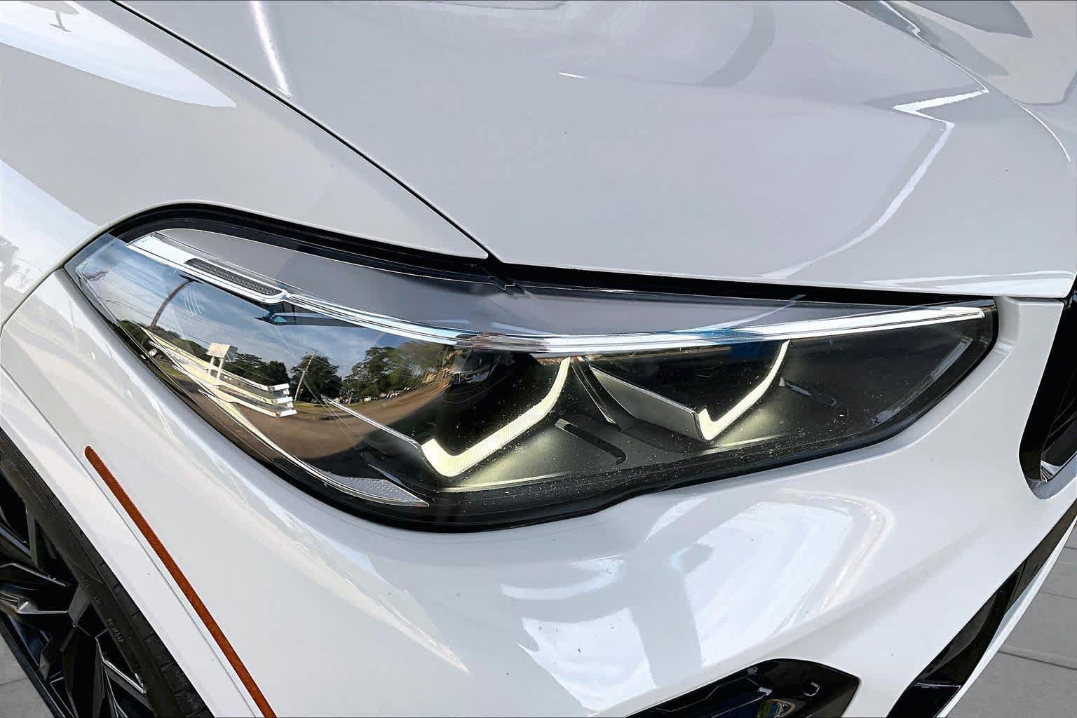 Used 2022 BMW X5 sDrive40i w/ M Sport Package RWD image 28