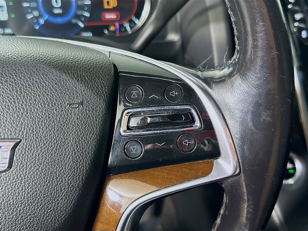 Used 2020 Cadillac Escalade Luxury w/ Escalade Sport Edition image 25
