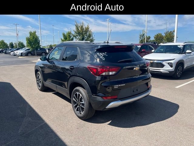 Used 2025 Chevrolet TrailBlazer LT AWD/4WD image 9