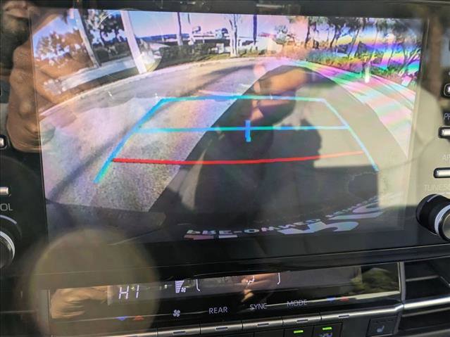 Used 2021 Toyota Sienna XLE image 14